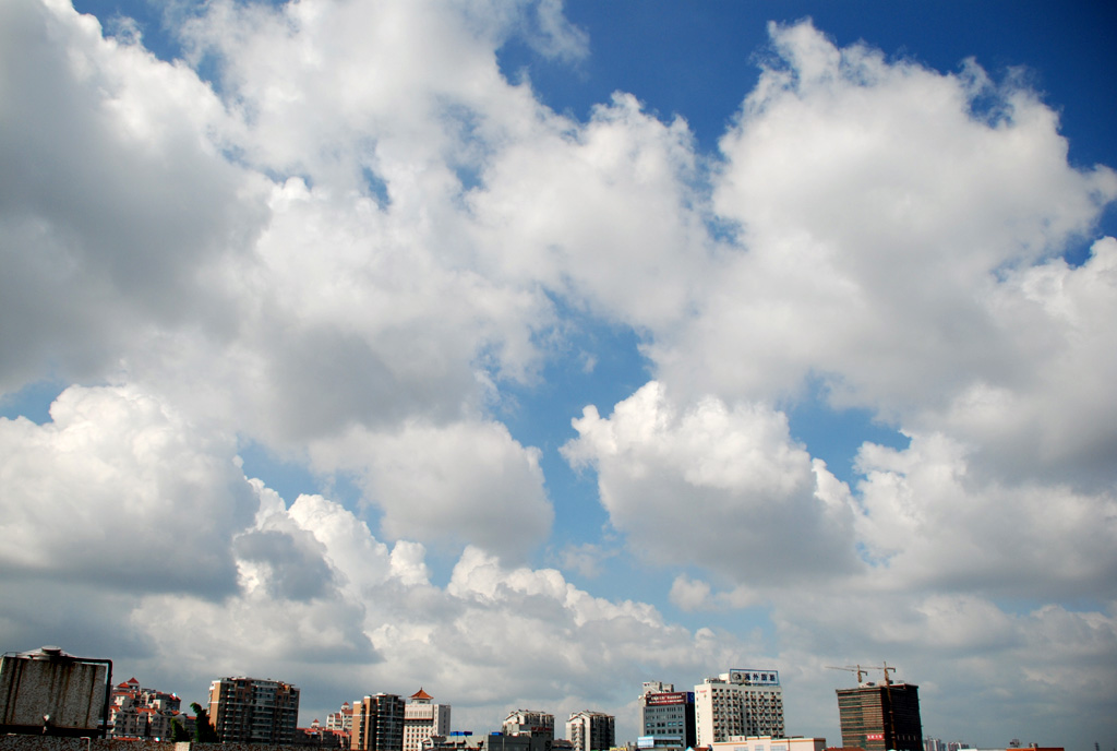 “莫拉克”到来前的天空4 摄影 小红椒