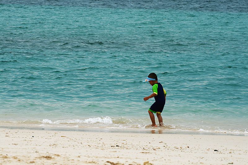 海边嬉戏10 摄影 楚园秋韵