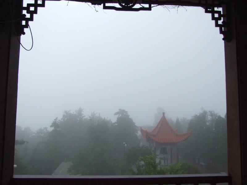 烟雨钟声 摄影 阿鸽