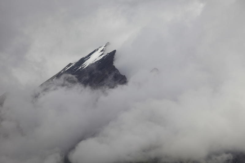 柔云绕钢峰 摄影 无限江山