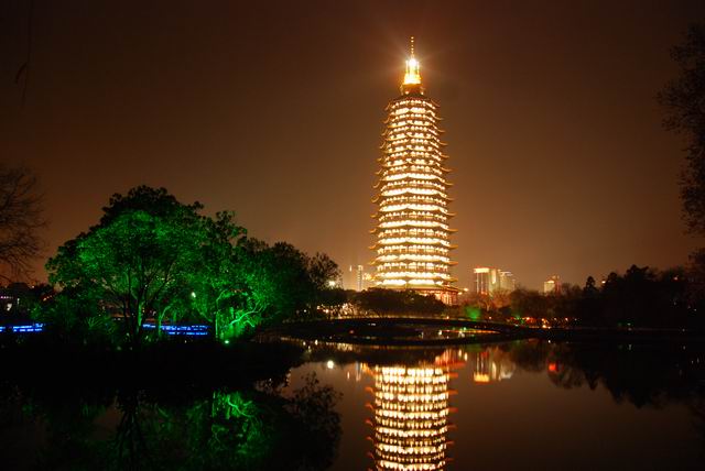 常州市天宁宝塔 摄影 李荣