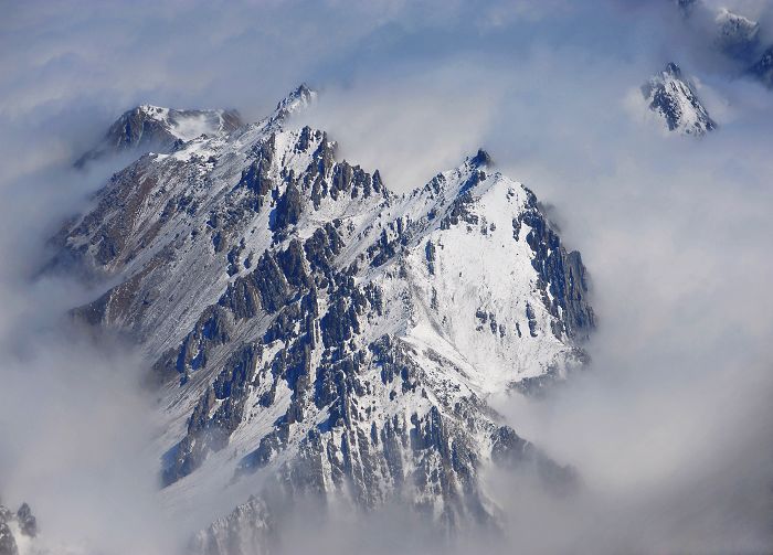 航拍：九寨黄龙雪山（五月） 摄影 wang56761012