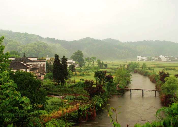 雨中小山村 摄影 河北人