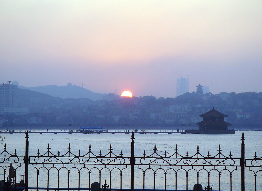 太阳刚刚升起来 摄影 海鸥119