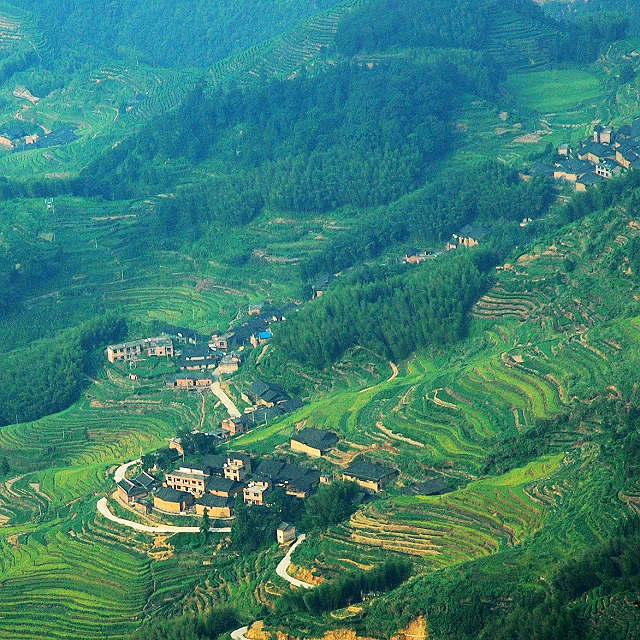 高山上的村庄 摄影 寂寞海