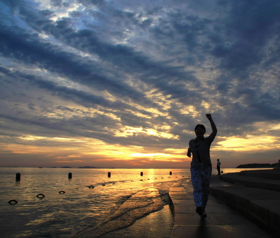 海岸（11）晨练 摄影 潜望镜002