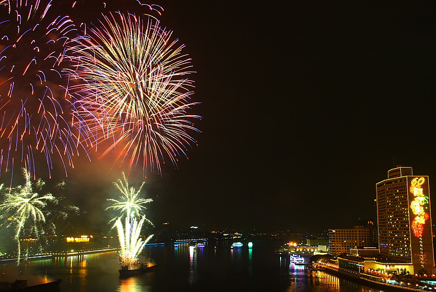 广州国庆之夜 摄影 陆上行