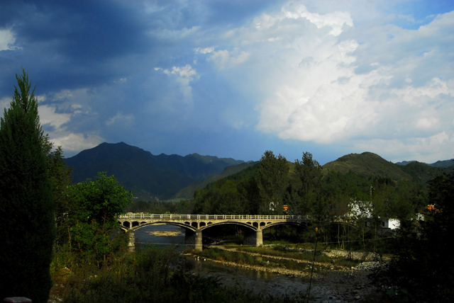 山雨欲来 摄影 山谷的风