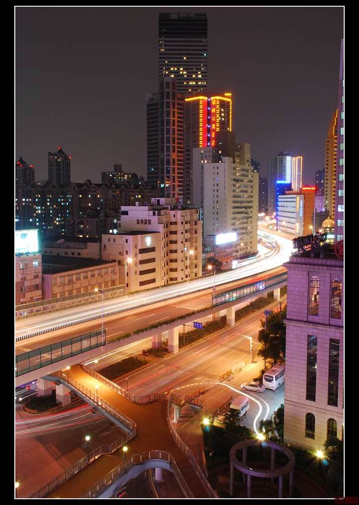 延安西路江苏路夜景 摄影 潇洒一天