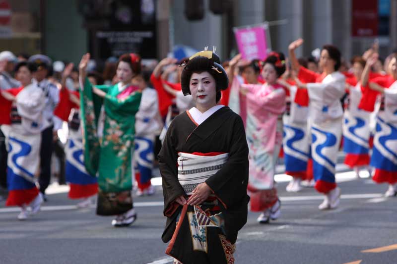 日本艺妓 摄影 卡擦一声