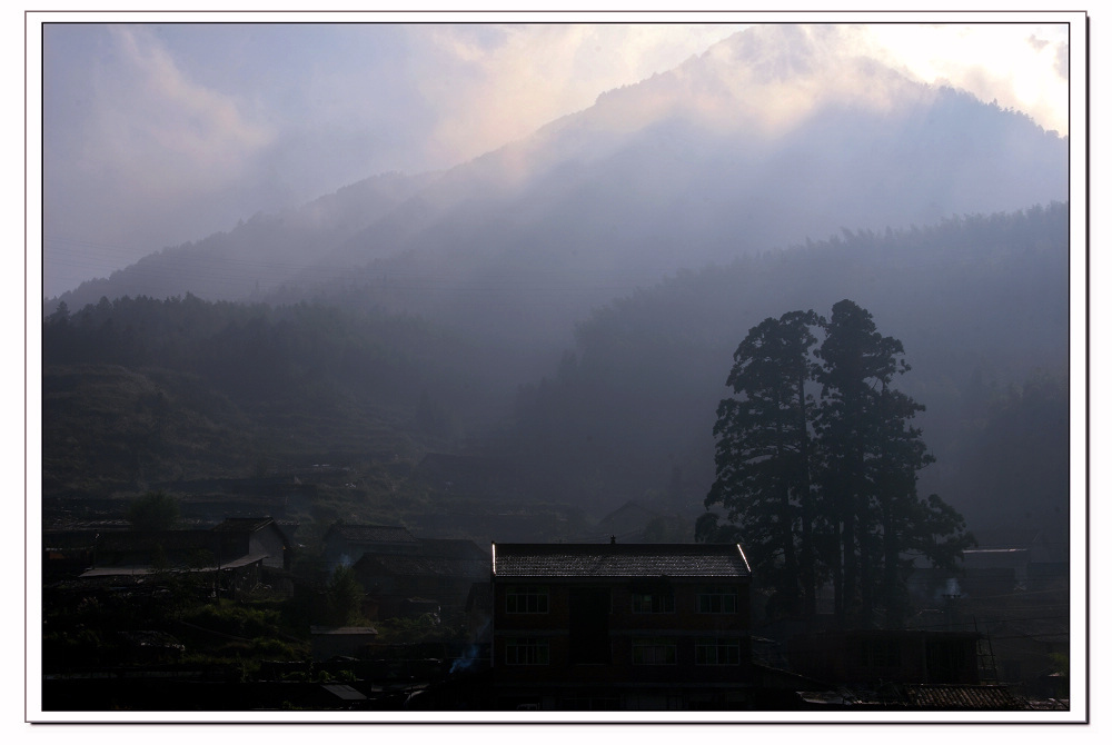 深山秋晨 摄影 千岛湖