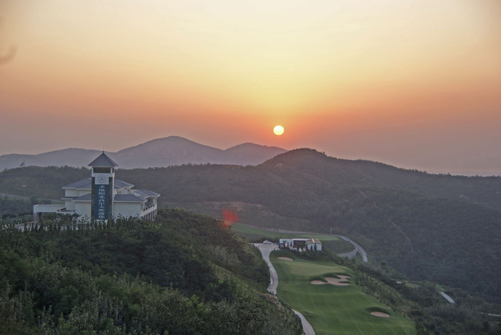 夕阳照山间 摄影 山连海