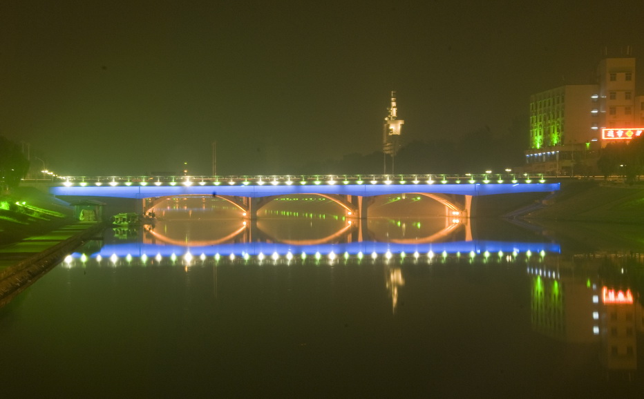 中原路大桥夜景 摄影 明暗妙用