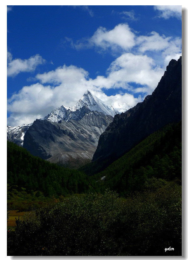 亚丁夏诺多吉神山 摄影 观光游人