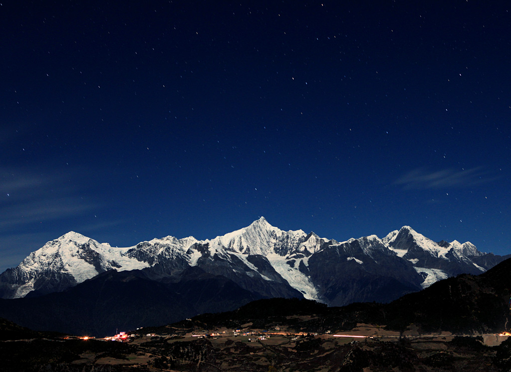 夜色中的梅里雪山 摄影 杭州光影