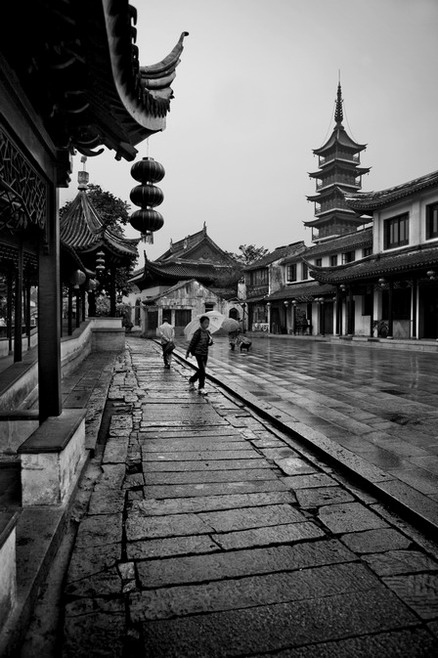 老街新雨 摄影 长岛