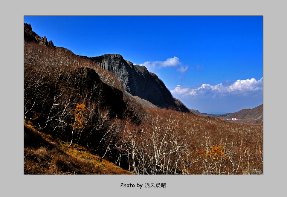 《秋染峻岭》（1） 摄影 晓风晨曦