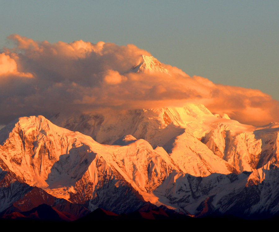 日落雪山 摄影 陈林峰