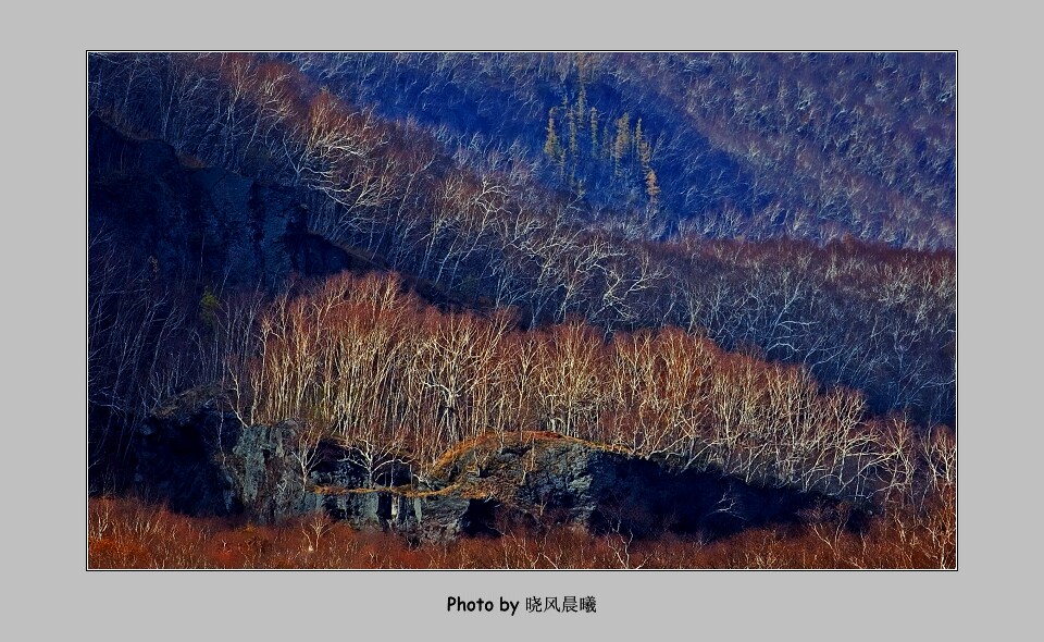 《秋染峻岭》（4） 摄影 晓风晨曦