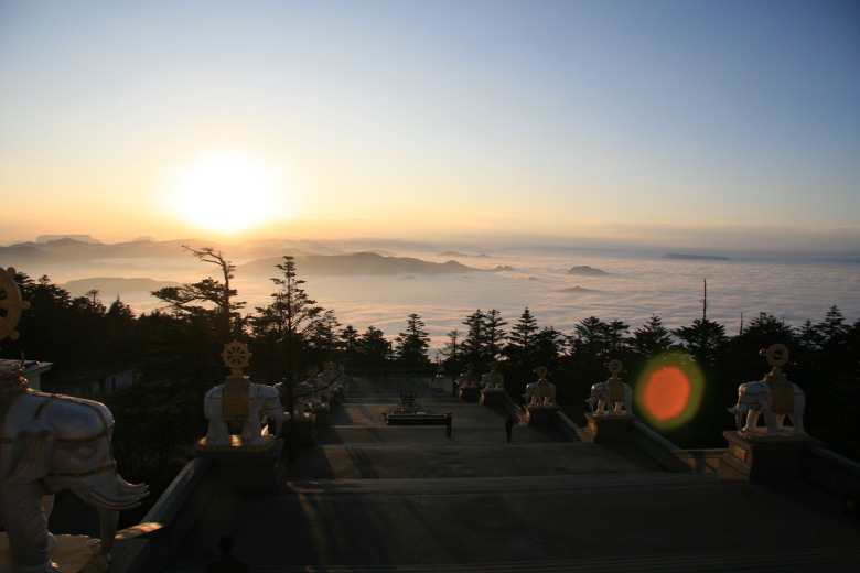 峨眉山  日出 摄影 大山子