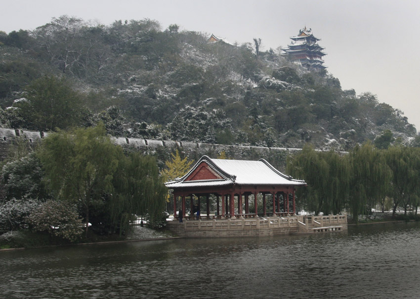 秋色中的冬雪 摄影 光影世间