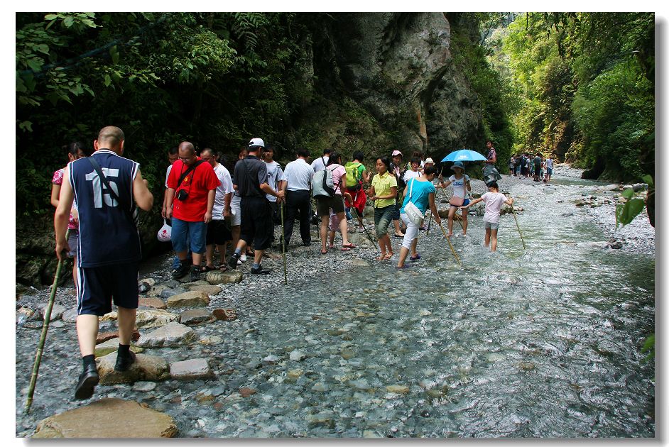 爬山涉水上猴山 摄影 玉洁冰清