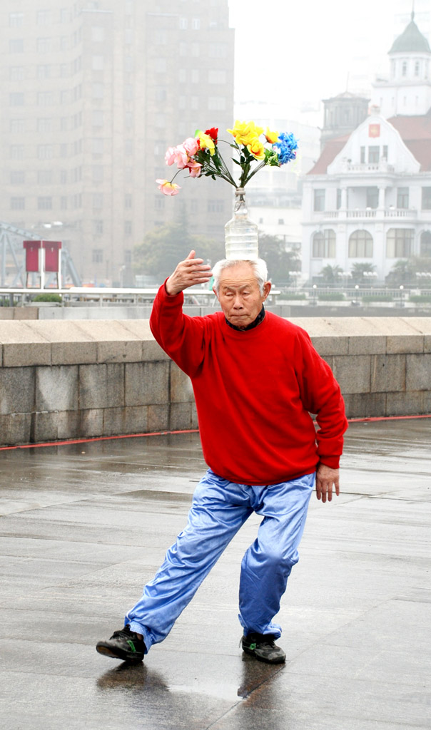 老有所乐--平衡 摄影 快乐的小虎