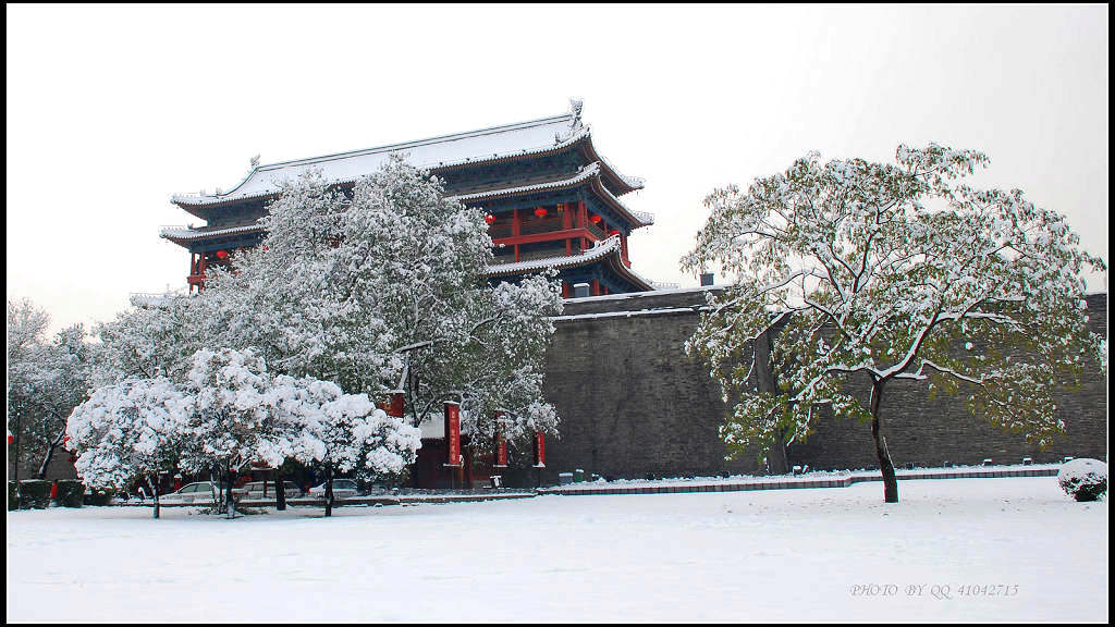 古城飞雪之一 摄影 阳光灿烂中