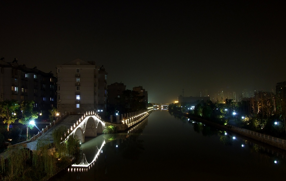 改造后的丰潭桥西河下夜景 摄影 牧海益友