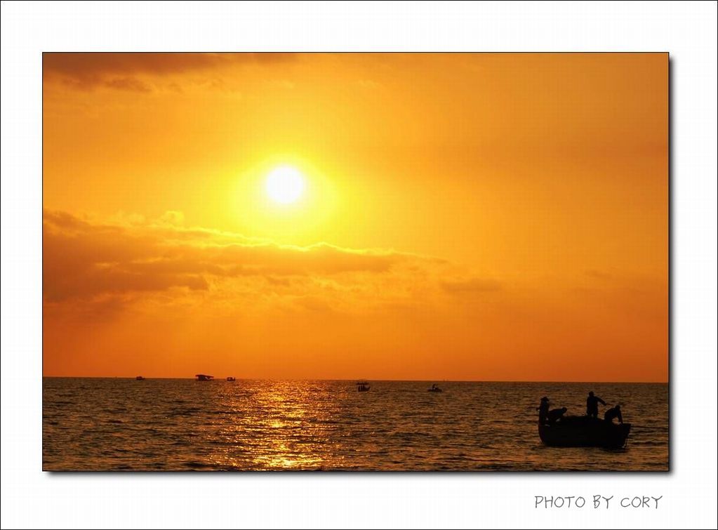 夕阳下静静的海面 摄影 十年磨一剑