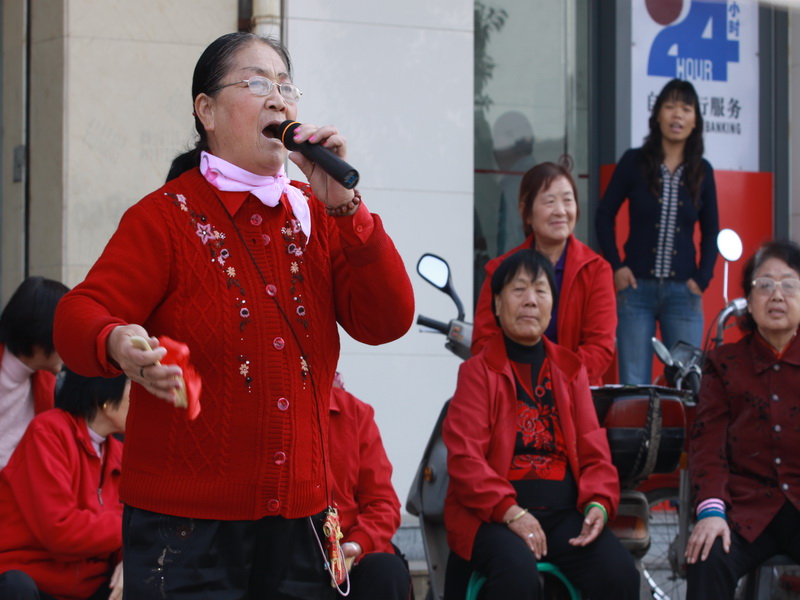 街头演艺 摄影 红雪花