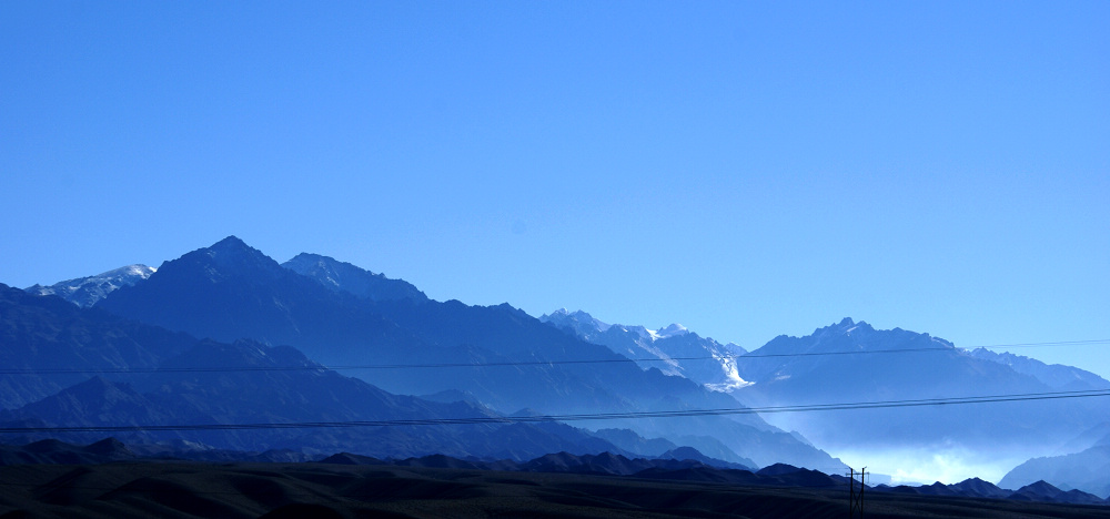 天山 摄影 淡淡清茶