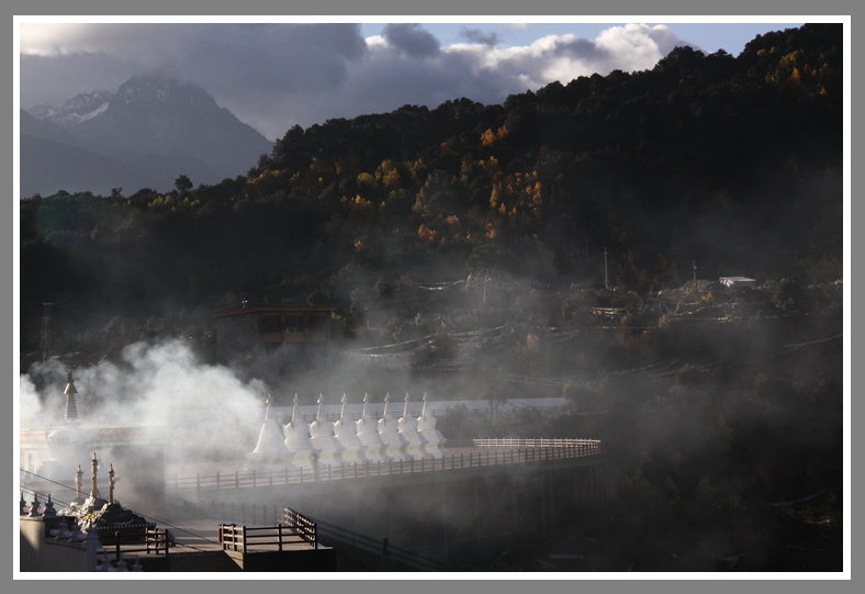 圣地香烟 摄影 播州闲叟