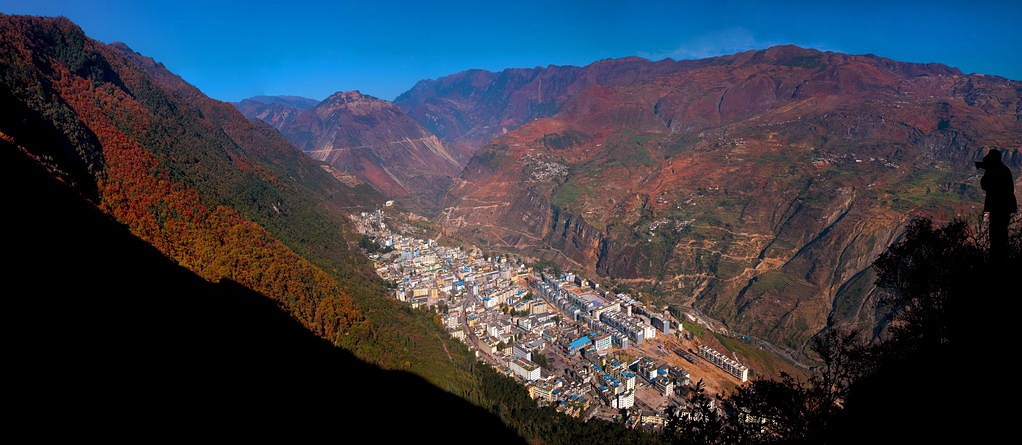 我就在这夹山沟 摄影 袁德洪