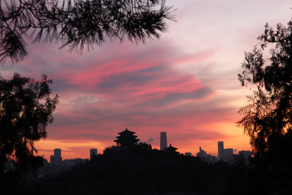 景山剪影 摄影 姚顺