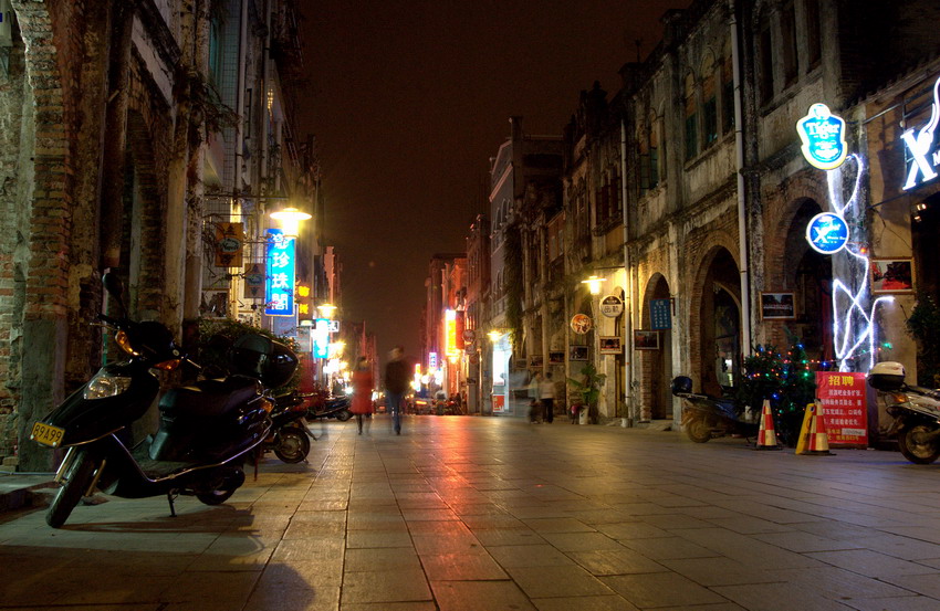 夜游古街 摄影 维摄