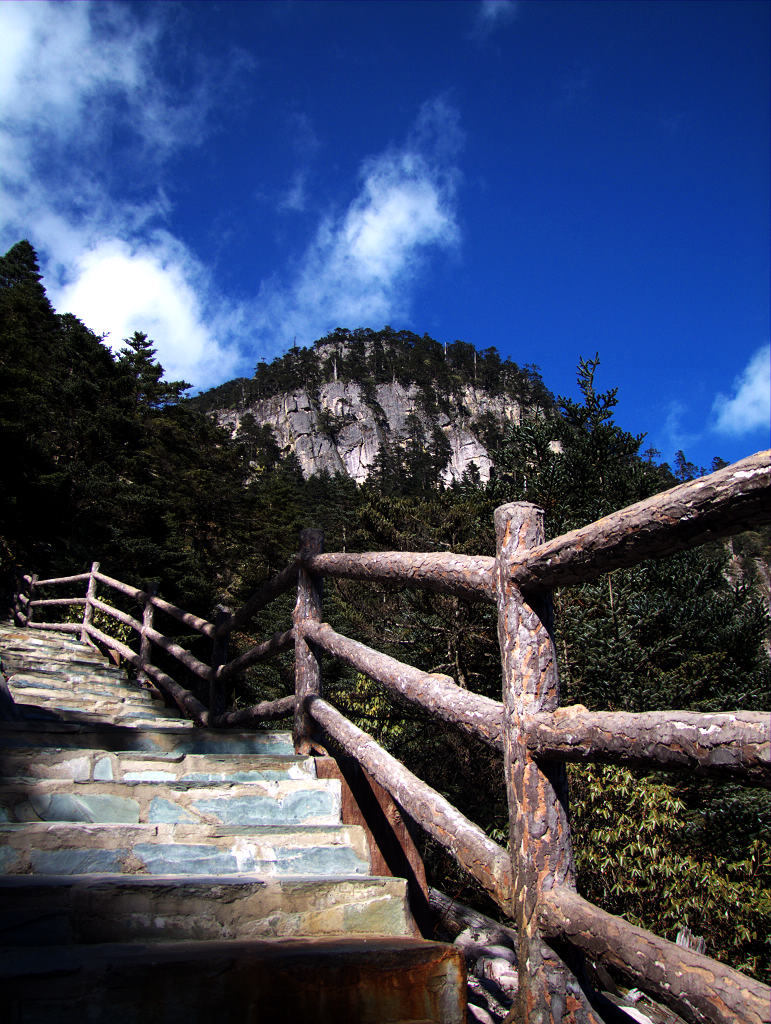 螺髻山1 摄影 蚂蚁之恋