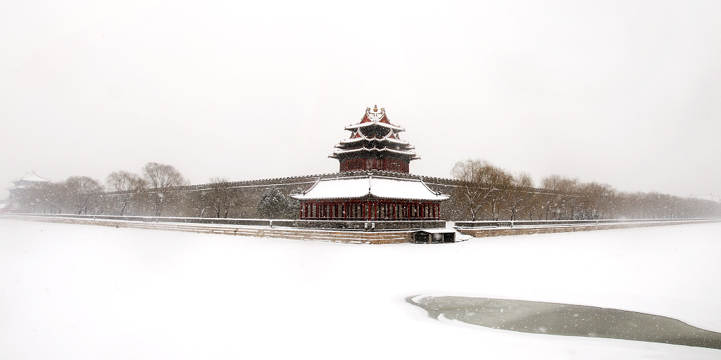 瑞雪映角楼 摄影 红色竖立矩形