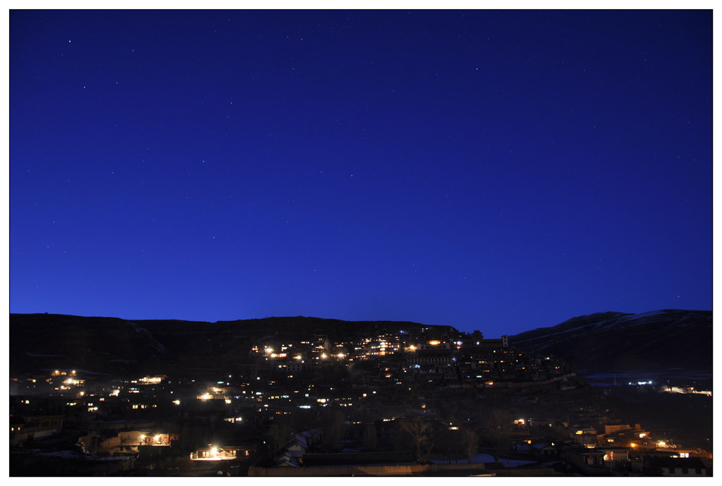 高原之夜 摄影 岗坚扎西