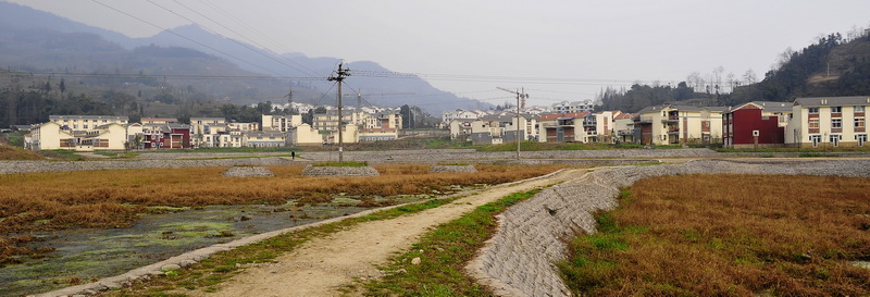 聚集灾后重建之2 摄影 石峰子