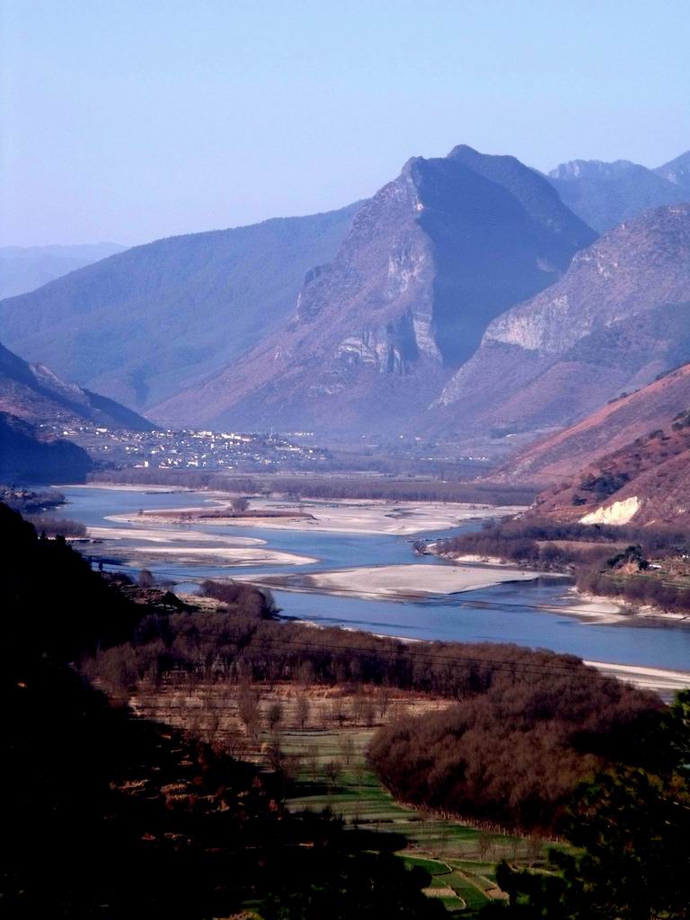 香格里拉峡谷里的村落 摄影 风中的羽毛