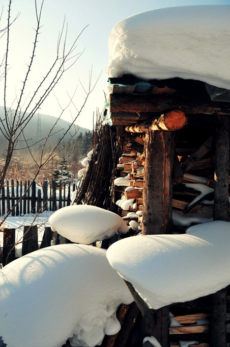 雪乡8  —  柴棚 摄影 麦兜医生