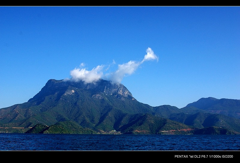 女神山 摄影 随风飘浮