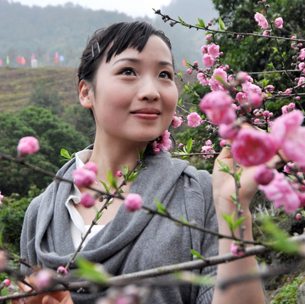 《人面桃花相映红》 摄影 秋风秋雨