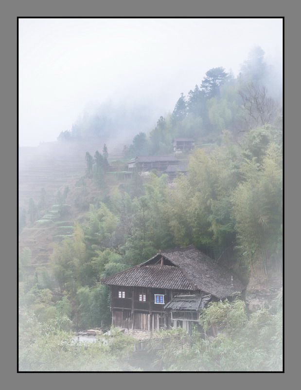 烟雨苗寨-1 摄影 水泡眼