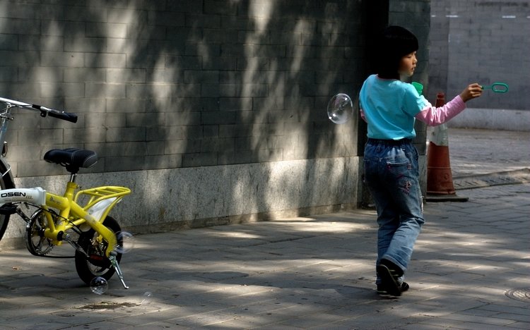 玩泡泡 摄影 疯子侦探