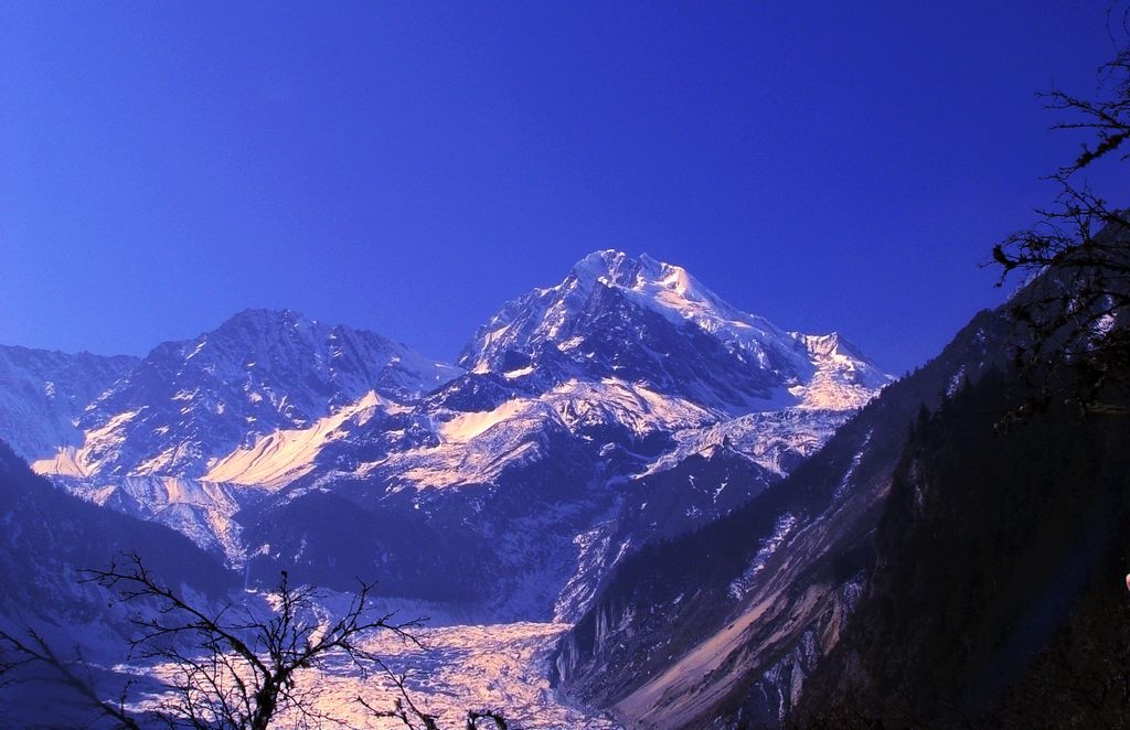 雪  山 摄影 灯下黑