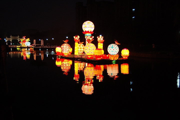 花灯倒影 摄影 雨做的云