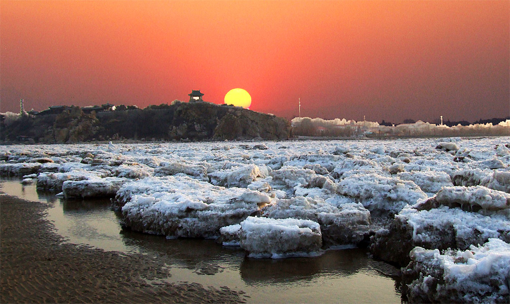 夕阳照冰海 摄影 小玩童