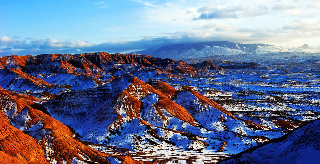 丹霞雪景 摄影 焉支山人